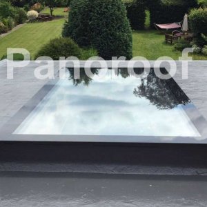 Flat roof skylight